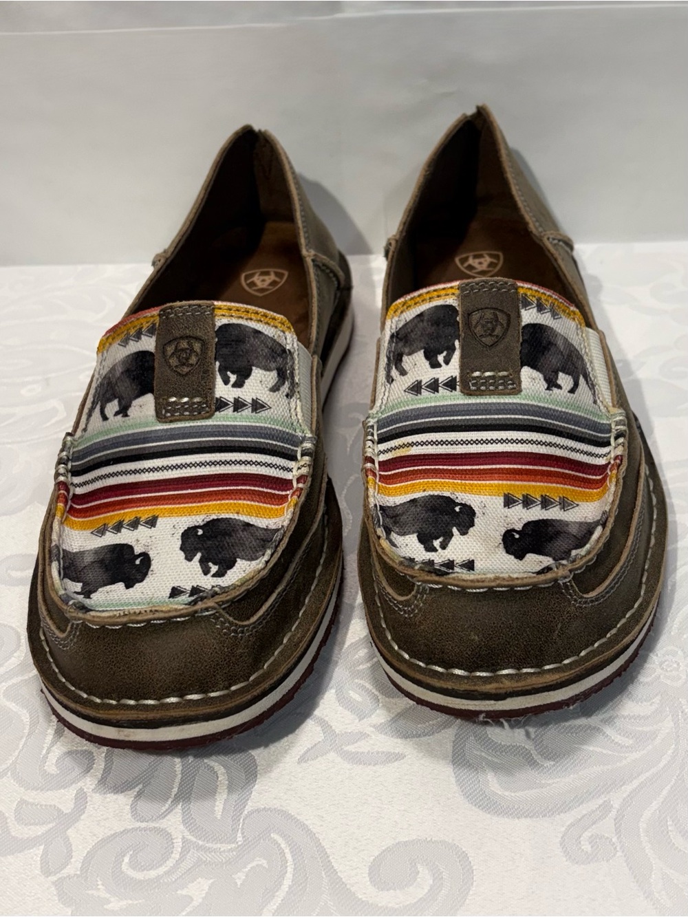 NWT Ariat Women's Cruiser slip-on 10 Natural Taupe / Buffalo Print 10038418